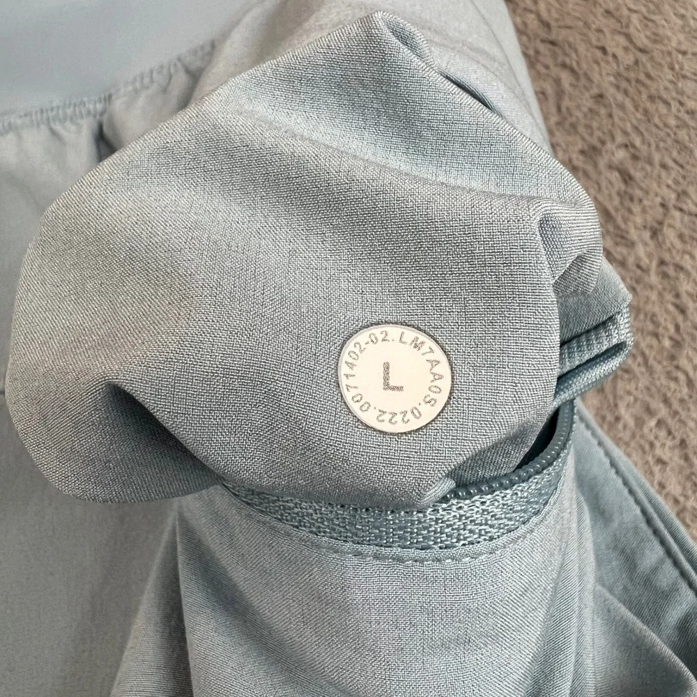 Lululemon Pace Breaker Linerless Shorts Blue Mens Large